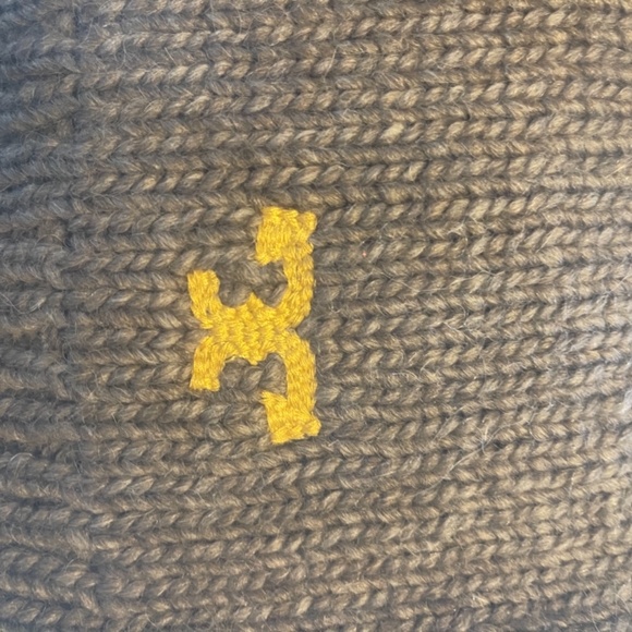 COPY - NWT Tory Burch Raglan Turtleneck - Picture 6 of 10